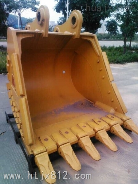 现代R215挖掘机原装挖斗 厂家供应